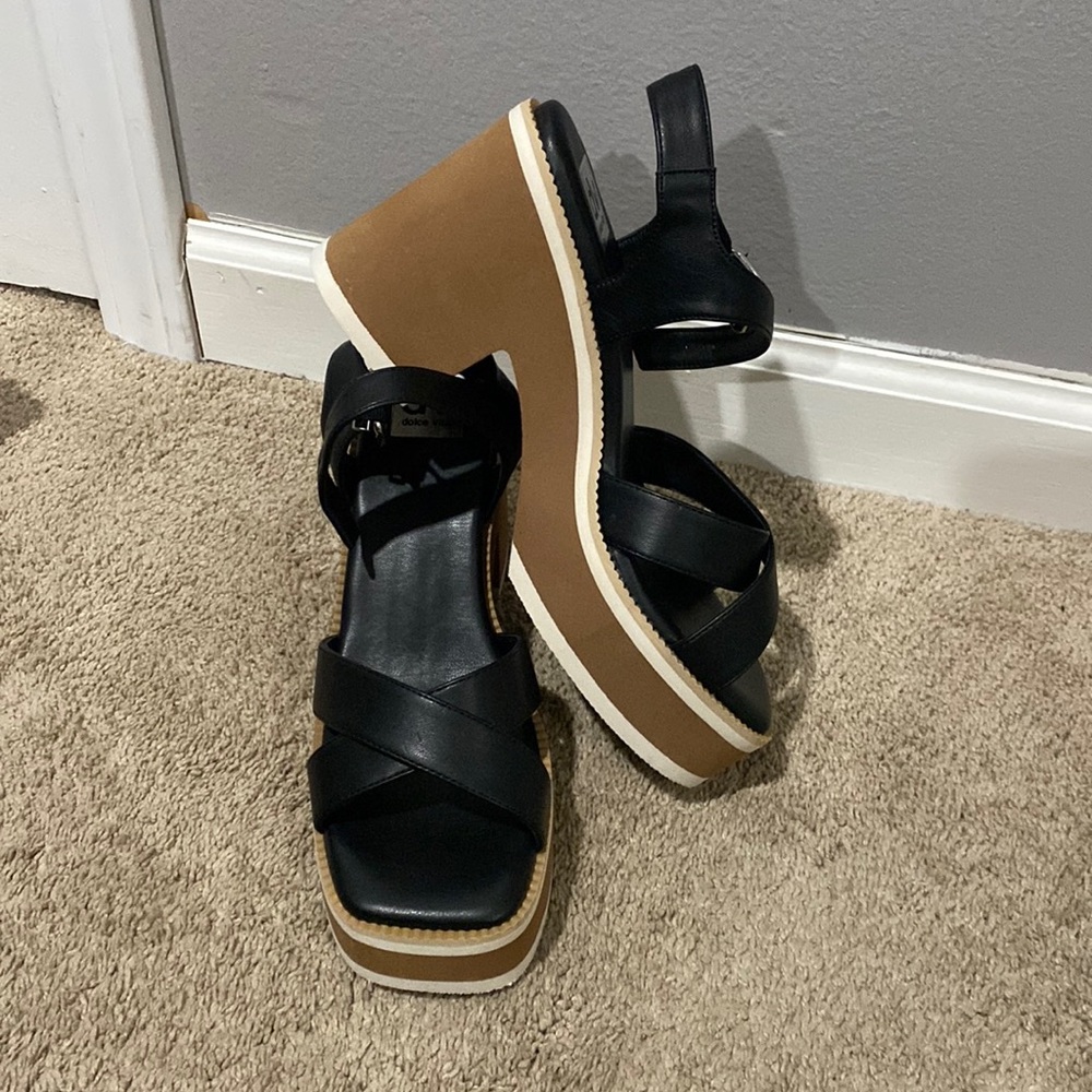 5/20 Brand new DV Dolce Vita Norry sandal sz 7.5